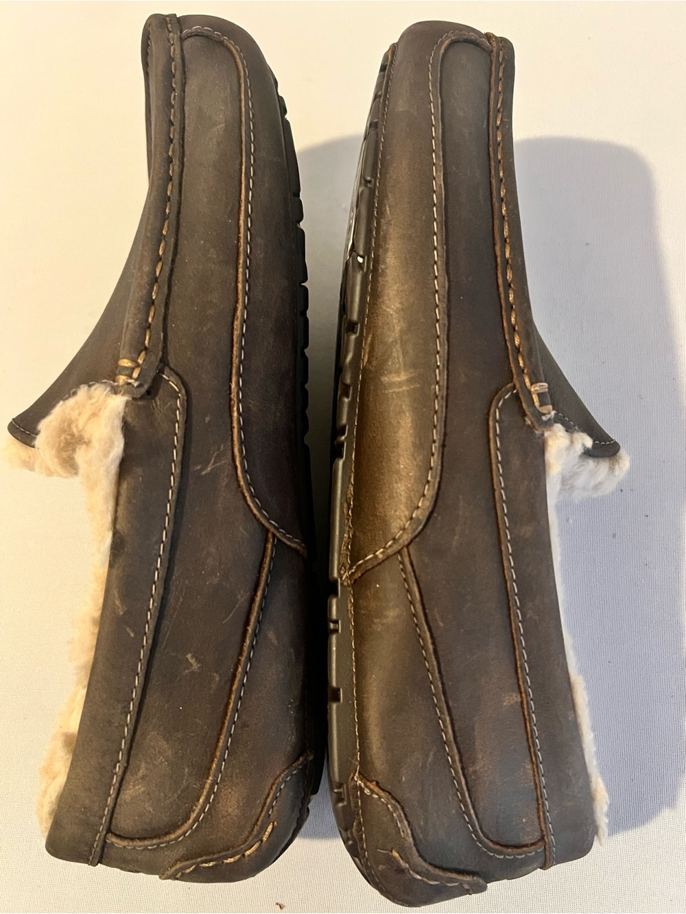 UGG Men's Ascot Suede Moc Toe Slippers in Chestnut | Men’s Size 10 - Picture 4 of 8